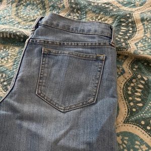 Size 8 Old Navy regular pant leg jean.  Worn few times. Smoke/pet free home.
